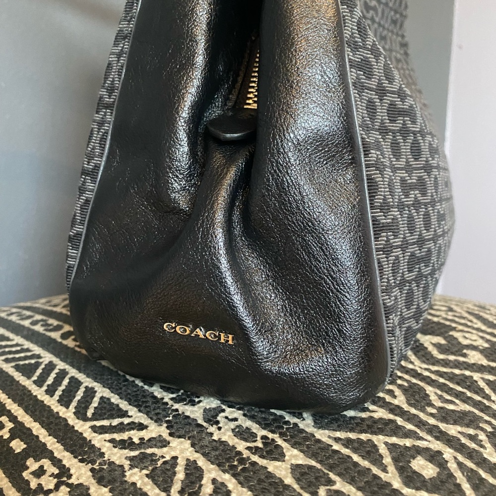 Coach Bag - Picture 5 of 12